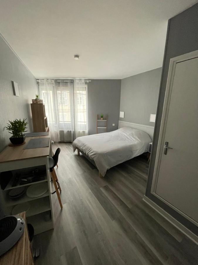 Studio Centre Ville Бурж Екстериор снимка